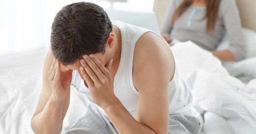 Büyüklerde İdrar Kaçırma Belirtileri ve Tedavisi